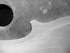 rognage de la table - Thomas Billoux Luthier